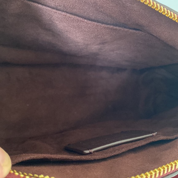 Coach vernis and leather crossbody - Picture 10 of 15